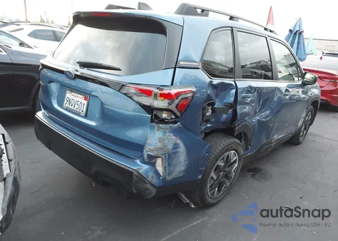 2025 Subaru Forester Premium z USA, uszkodzony, nr VIN JF2SLDDC2SH425558